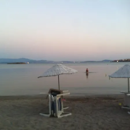 Dikili Ev *